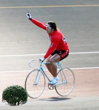 ＫＥＩＲＩＮグランプリを制した伏見俊昭選手＝２００７年１２月