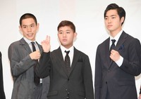 人気お笑いトリオ「四千頭身」の（左から）都築拓紀、後藤拓実、石橋遼大