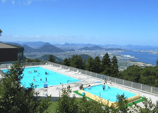 「瀬戸内海を一望できるプール」　休暇村讃岐五色台のプールが7月18日から営業スタート　香川・坂出市