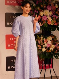 写真集「Ami」発売イベントを行った當真あみ