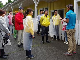 １泊２日ボランティアの旅　保護犬の世話を体験