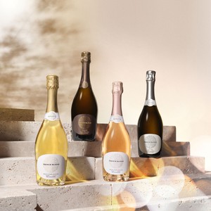 ノンアルコールスパークリングワインの殿堂「フレンチ・ブルーム」から「エクストラ・ブリュット」が新発売