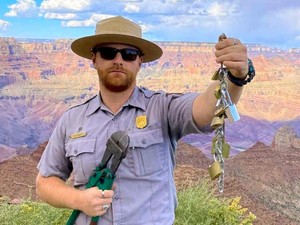 「愛の南京錠」野生動物の脅威に　グランドキャニオンでも被害の可能性　担当者が警鐘