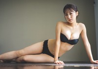 「週プレ」に登場した古川杏©HIROKAZU／集英社