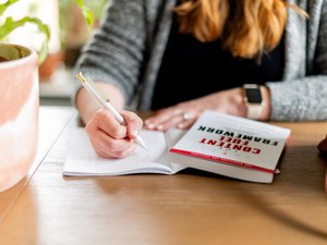 K-POPにハマり推し活デビュー。アイドル愛は新しい世界を見せた