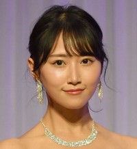 　川瀬もえ＝22年1月撮影