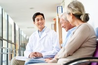 「また次回もこの医療機関を受診したい」と感じるポイントは？　※画像はイメージです（imtmphoto/stock.adobe.com）