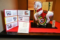 フロッピーケースを利用したカレンダーは、長谷川さんが考えられたそう