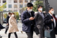 行動制限の緩和を受けて「テレワークの頻度を減らす」企業が増えてきているそうです　※画像はイメージです（paru/stock.adobe.com）