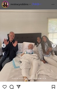 トレイシー・ロビンスのインスタグラム＠mrstracyrobbinsより