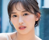志田音々(撮影：唐木貴央　ヘアメイク：エノモトマサノリ　スタイリング：富田育子　衣装協力：クロネコマリン)
