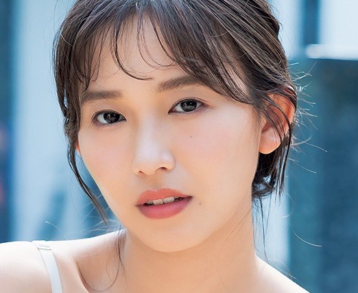 志田音々(撮影：唐木貴央　ヘアメイク：エノモトマサノリ　スタイリング：富田育子　衣装協力：クロネコマリン)
