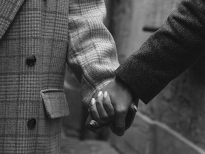 楽しいはずの雪デート。繋いだ手は温かいのに何故か心は冷たかった