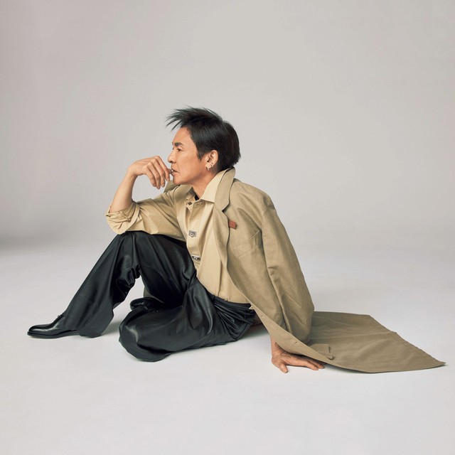 GO! GO!! 郷ひろみ!!! <br> 止まらない男と、味わいが増すレザーアイテム。<br>【FERRAGAMO】