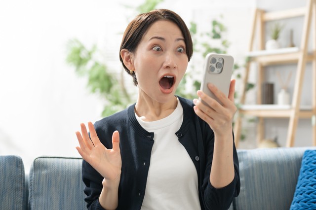 投資詐欺と思われる情報を見かけたことがある人が約6割　※画像はイメージです（Peak River/stock.adobe.com）