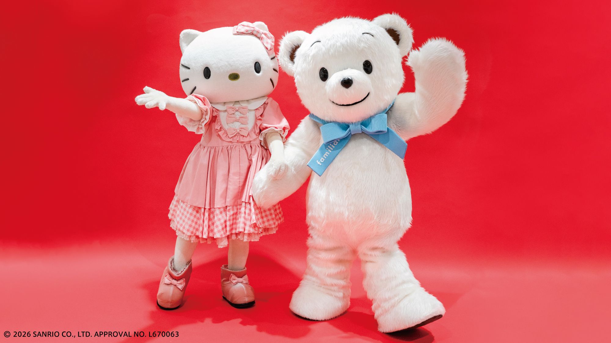ファミリア キティちゃん サンリオ コラボ 限定 完売品 ハローキティ×familiar初のコラボが実現！ コラボアイテムが多数発売