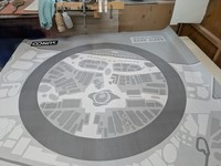 土台のシートにもこだわりが。何度も色の調整をし、ねじと統一感のあるものに。