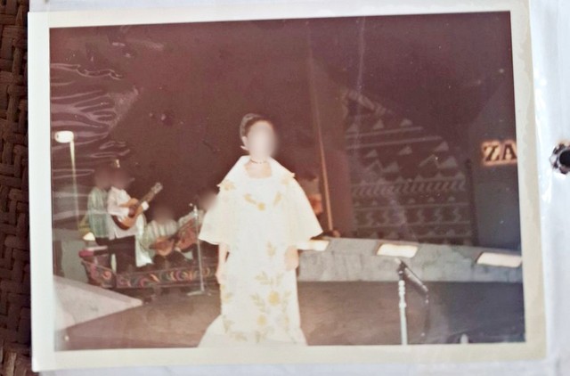 お父さんが撮影したパビリオンのイベント出演者（1970年・日本万国博覧会にて／画像提供：陽気なS子さん）