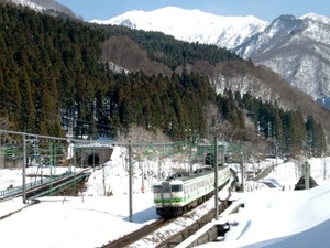 新潟編　トンネルの先にある暮らし　文芸評論家・斎藤美奈子