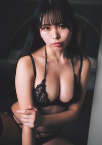 「週プレ」19＆20号に登場した空峰凛©宮本賢一／集英社
