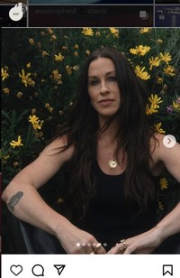 アラニス・モリセットのインスタグラム＠alanisより