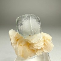 古田さんのアカウントのタイムラインに投稿されていた「フローライト」の写真。次作が楽しみ！（画像提供：古田 @ トルマリン狂さん）