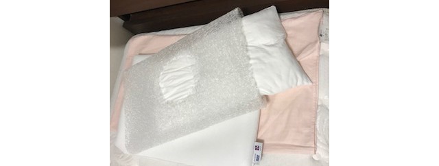 エアウィーヴ　枕　佐伯チズ　モデル 佐伯チズ監修、エアウィーヴ×ロフテー共同開発。“女性がキレイに