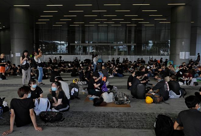 Black-clad protesters demand full withdrawal of extradition bill | The Asahi Shimbun: Breaking News, Japan News and Analysis - Vimarsana News