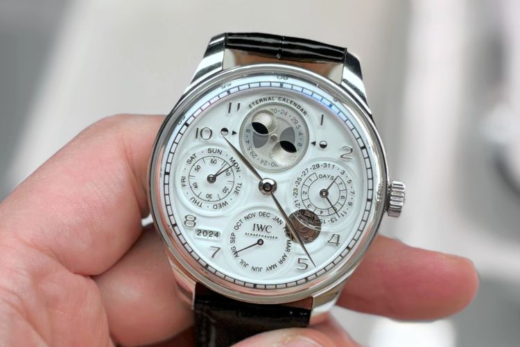 IWCの「ポルトギーゼ・エターナル・カレンダー」