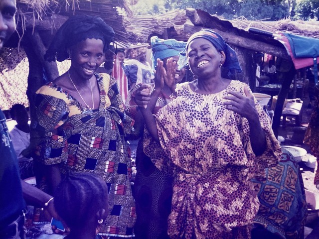 【旅する記者④】ギニアの大地が変えた「人生の景色」　マラリアの窮地を救ったあの国の診療所