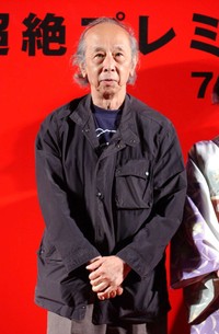 「ウルトラマン」や「怪奇大作戦」など円谷プロの作品も手がけた実相寺昭雄監督(２００５年撮影)