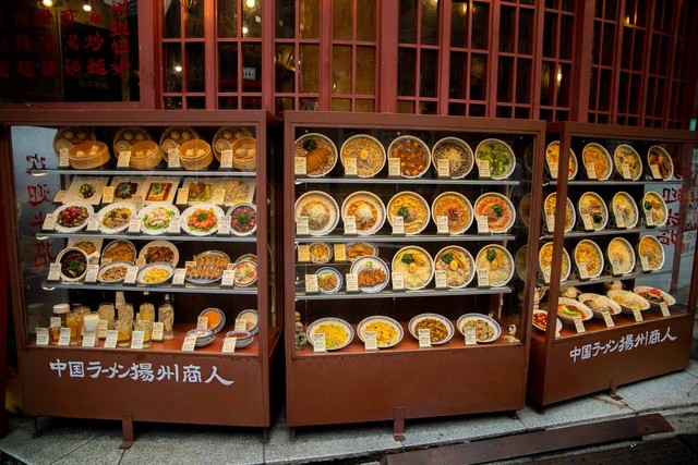 34種類あるラーメンのサンプルも圧巻！