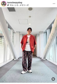 駿河太郎（@tarosleepydog）さんのインスタグラムより