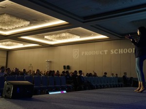 数百人の前でのプレゼン。人生初の「ちょっと人とは違うこと」への挑戦だった