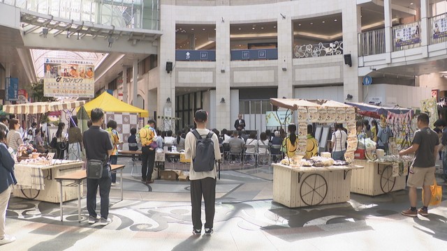 ゴールドリボンフェス　高松丸亀町壱番街前ドーム広場