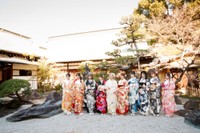 （左から）中川朋香、西由真、池田典愛、芳賀礼、塩月希依音、坂田心咲、坂下真心、板垣心和、福野杏実、福原琴美© NMB48