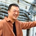 李龍徳さん「あなたが私を竹槍で突き殺す前に」 インタビュー　時代に書かされた「ヘイト」の国　