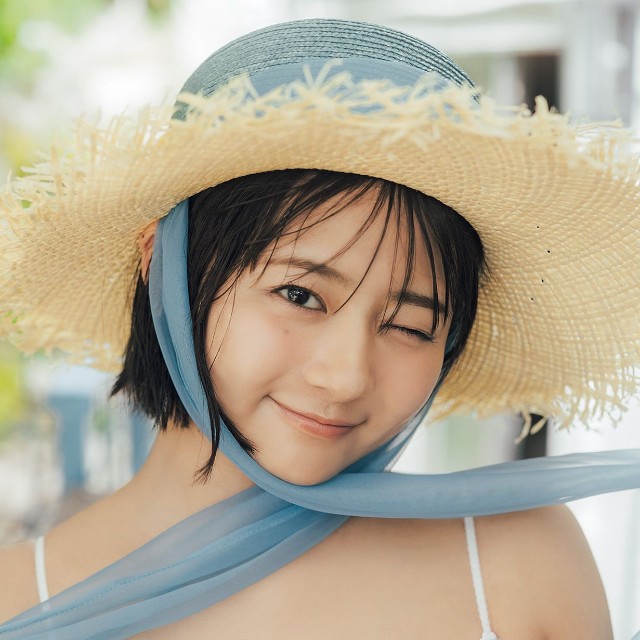 すみぽん1st写真集「offcourt（オフコート）」（扶桑社）アザーカット＝撮影：東京祐