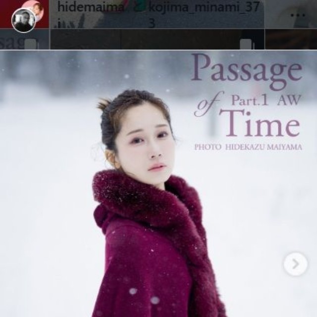 写真展のポスタービジュアル　撮影・舞山秀一氏＝小島みなみのインスタグラム＠kojima_minami_373より