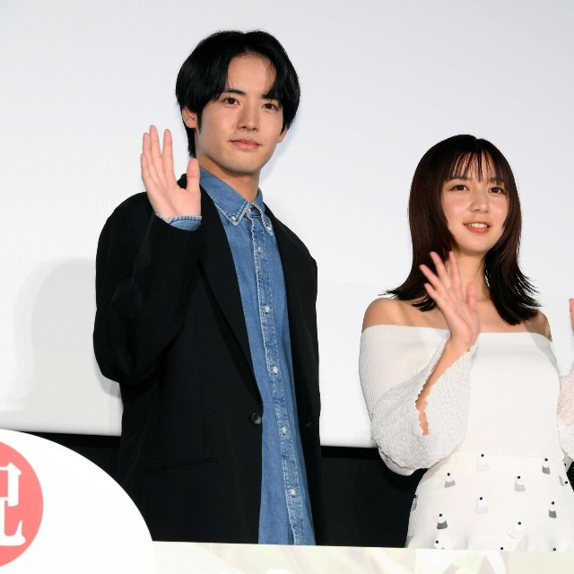 映画「366日」の赤楚衛二と上白石萌歌