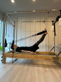 ピラティスに励むMatsさん