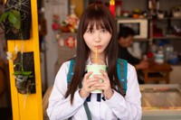 小野六花 デビュー6周年記念のPOD写真集『6'』（ロクダッシュ）