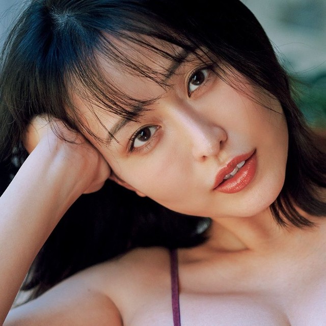 天野ちよ（撮影／岡本武志 ヘアメイク／萩村千紗子 スタイリング／田中陽子）