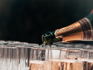 「浅い会話をしたい。だからホストクラブに行く」