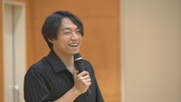 東大出身のクイズ王・伊沢拓司さんが中学校で特別授業　夢や将来へのアドバイス送る　岡山