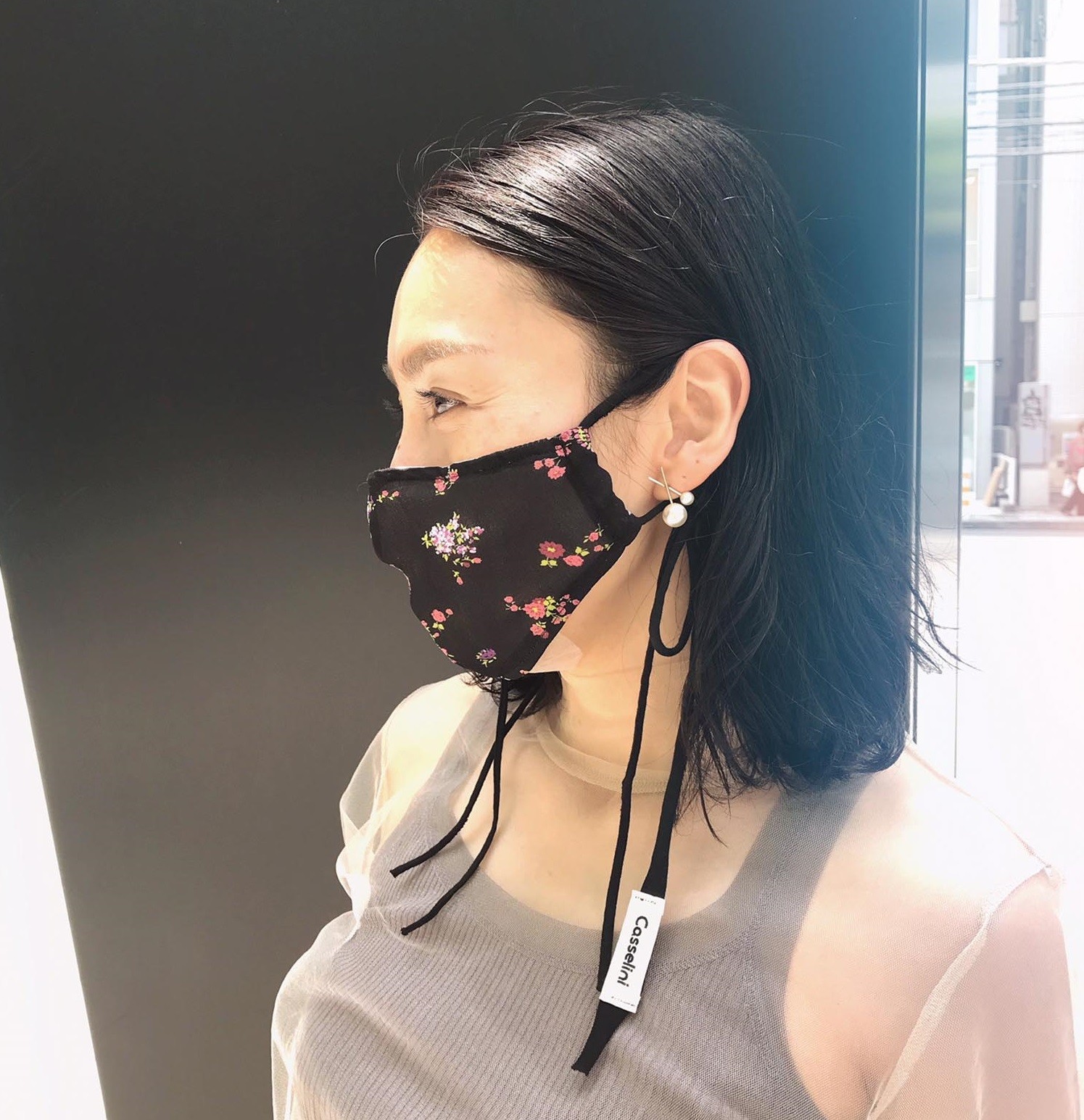 アクセサリー感覚の大人かわいい「リボンマスク」が人気 売り切れ続出
