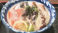 香川県産づくしの海鮮丼「新 讃岐三白丼」 香川大学の学生が企業と協力して限定販売