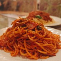 太麺が人気の「ナポリタン」（珈琲王城の公式Xから）