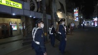 〈新型コロナ〉感染拡大防止へ…警察官が繁華街をパトロール「不要不急の外出自粛」を呼び掛け　高松市