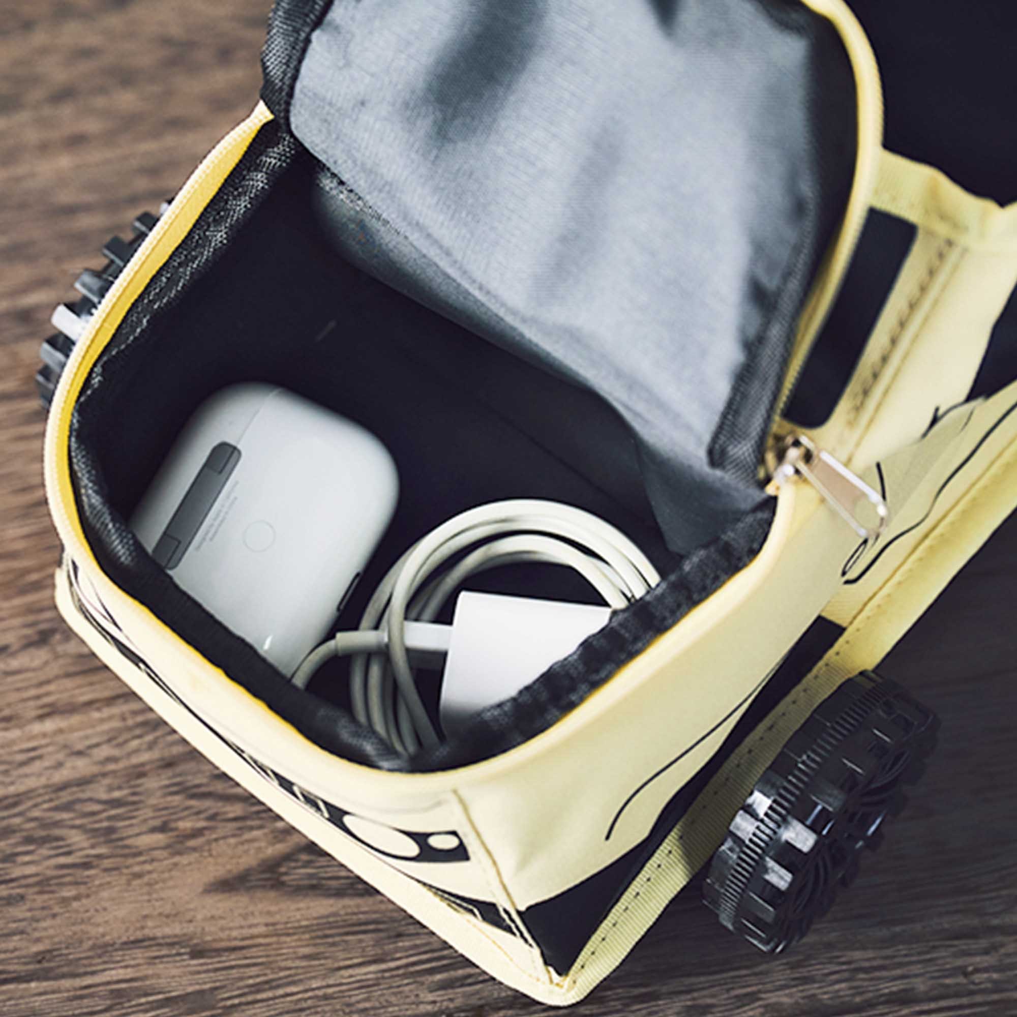 SUZUKIジムニー」タイヤ付き動く収納ボックスに「かわいい」の声 1970